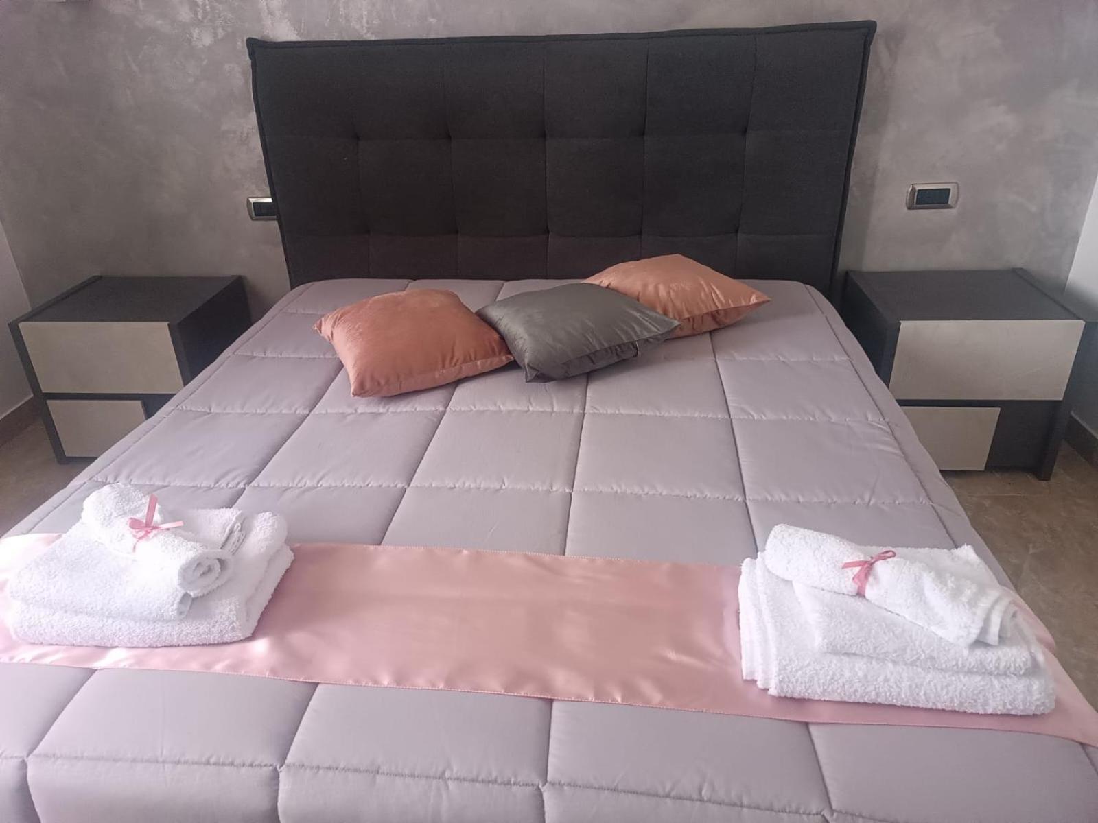 지오비나조 Luca'S House B&B 외부 사진
